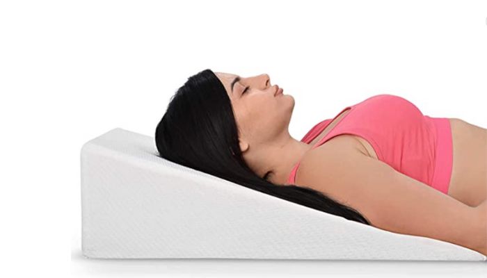 wedge pillow for sleep apnea can provide you the space for flexibility