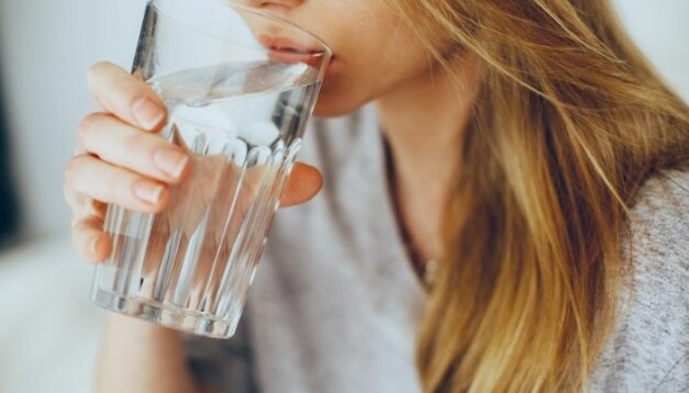 Why Do You Wake Up with Dry Mouth: 6 Causes and 7 Treatments